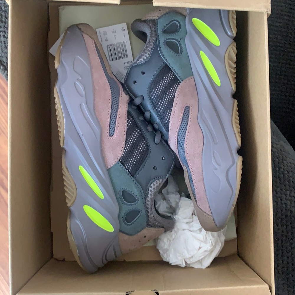 Yeezy700